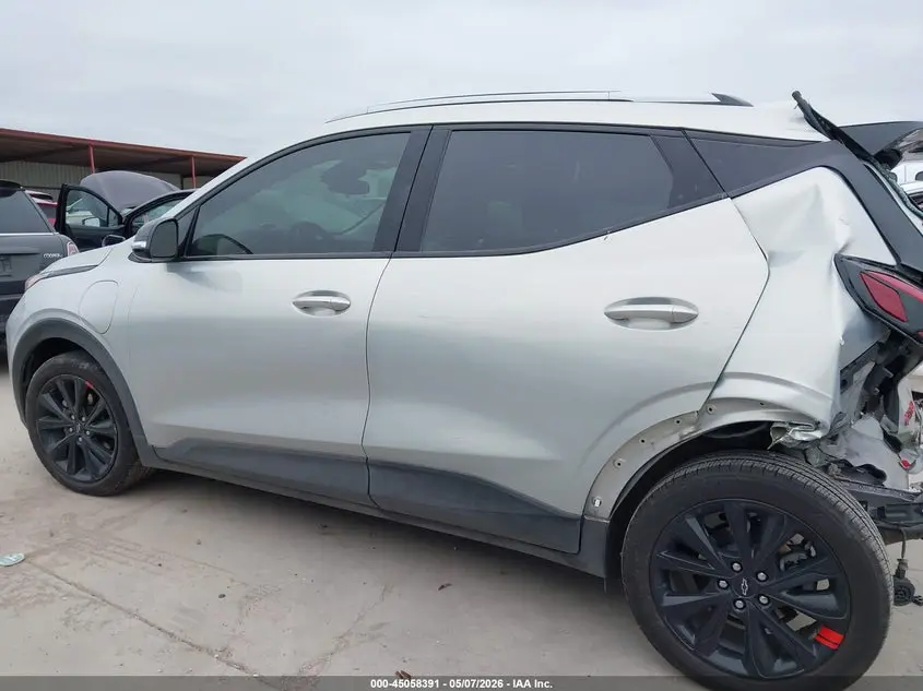 2023 CHEVROLET BOLT EUV FWD LT
