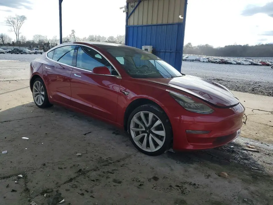 2018 TESLA MODEL 3   