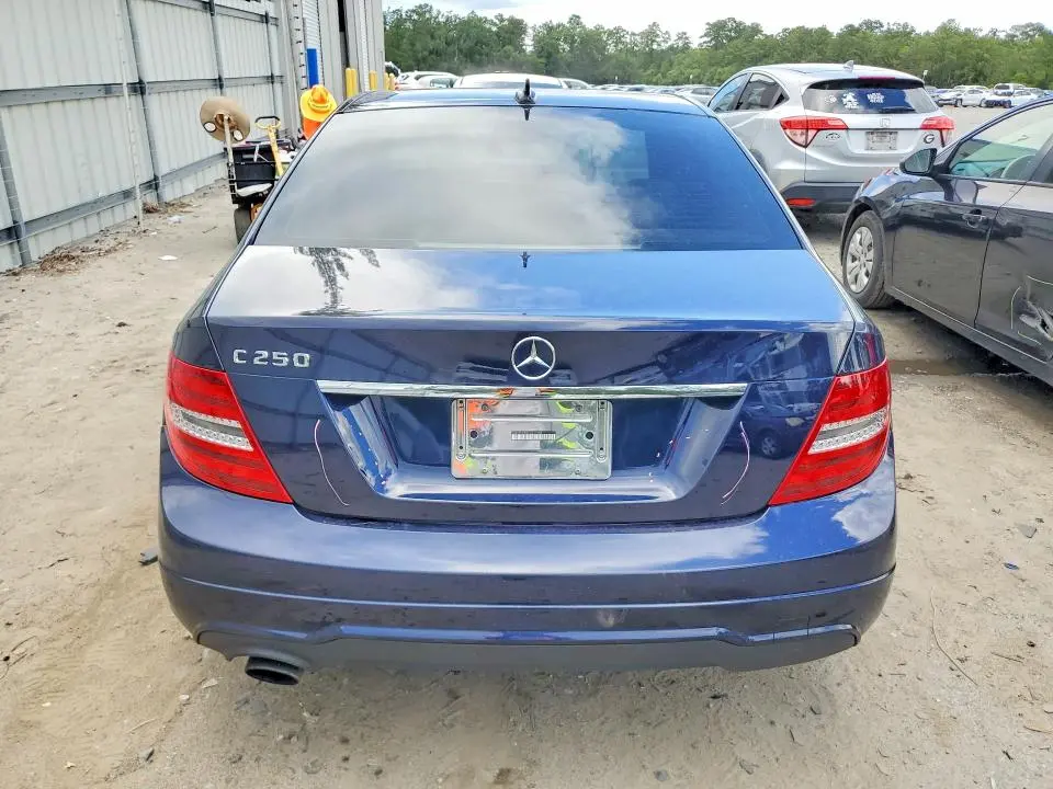 2012 MERCEDES-BENZ C 250  