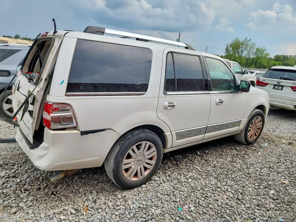2014 LINCOLN NAVIGATOR   