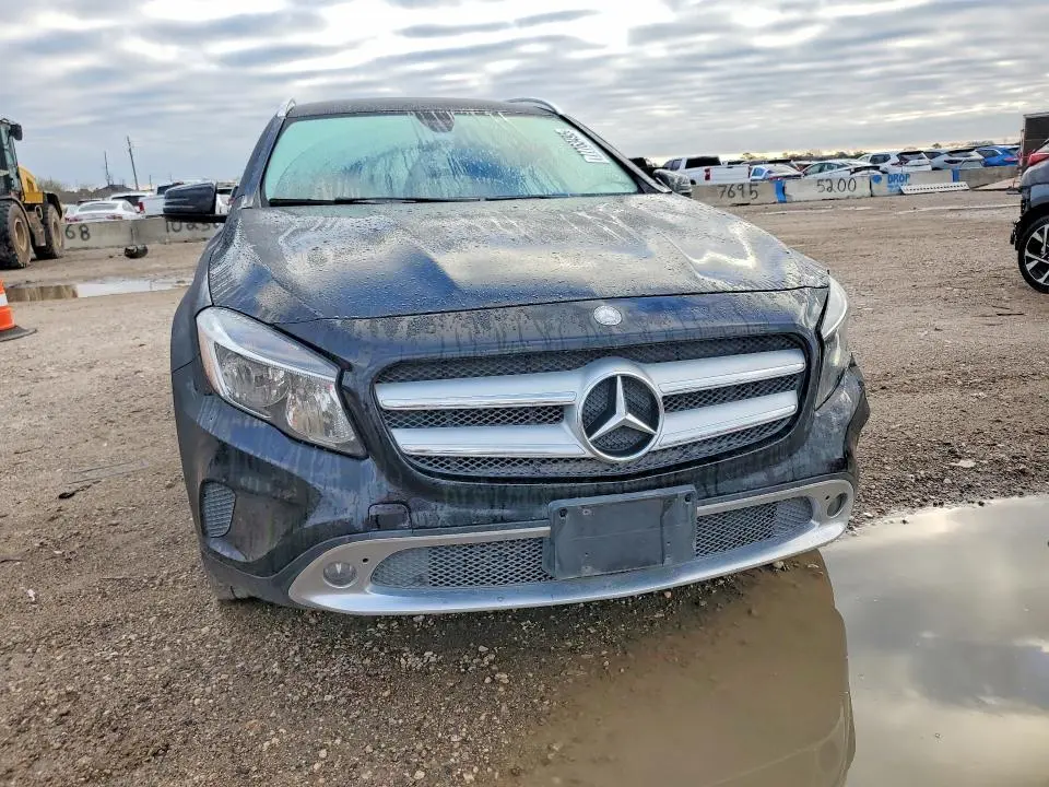 2017 MERCEDES-BENZ GLA 250  