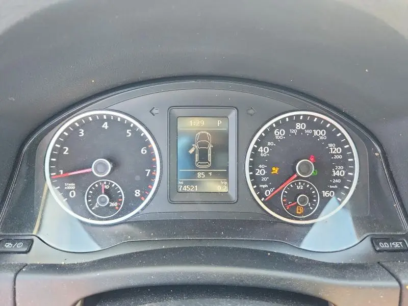 2016 VOLKSWAGEN TIGUAN S  