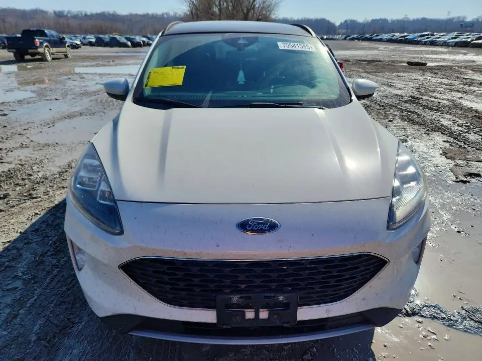 2021 FORD ESCAPE TITANIUM  