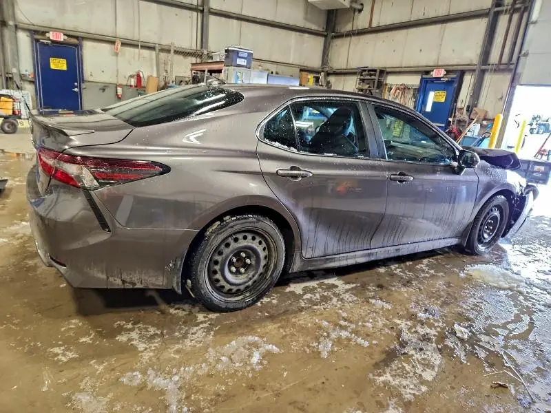 2023 TOYOTA CAMRY XLE  