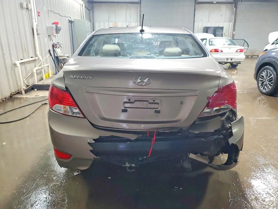 2012 HYUNDAI ACCENT GLS  