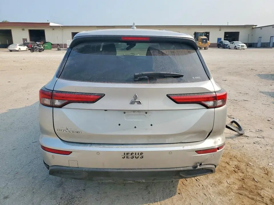 2022 MITSUBISHI OUTLANDER ES  