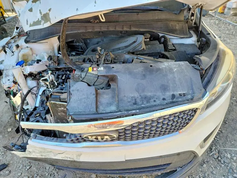 2018 KIA SORENTO LX  
