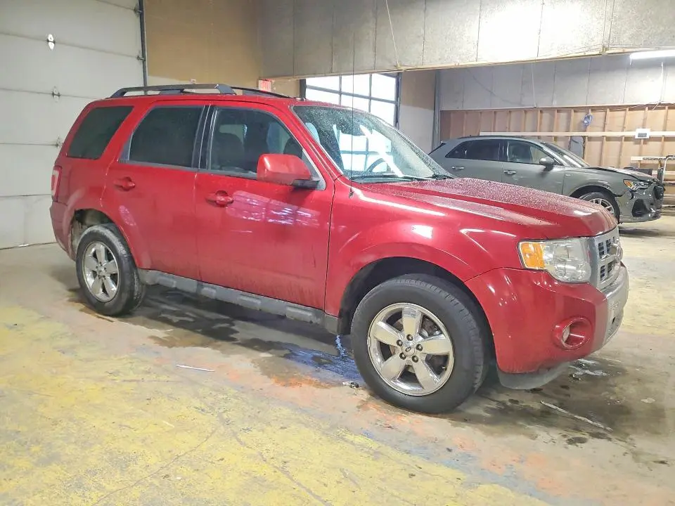 2011 FORD ESCAPE LIMITED  