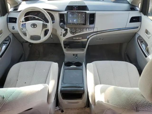 2014 TOYOTA SIENNA LE  
