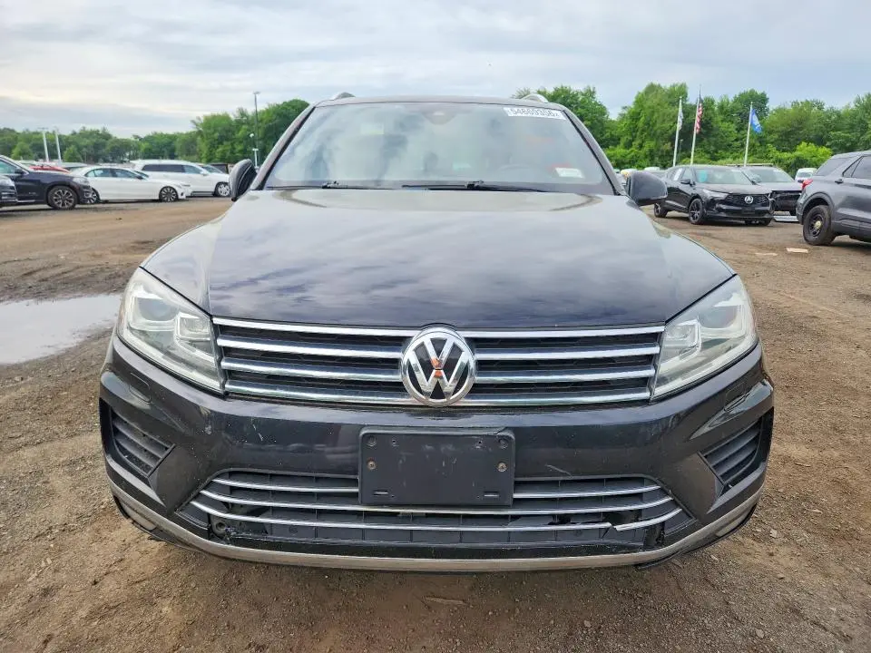 2017 VOLKSWAGEN TOUAREG WOLFSBURG  