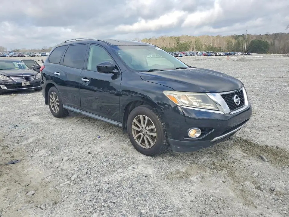 2015 NISSAN PATHFINDER SV  