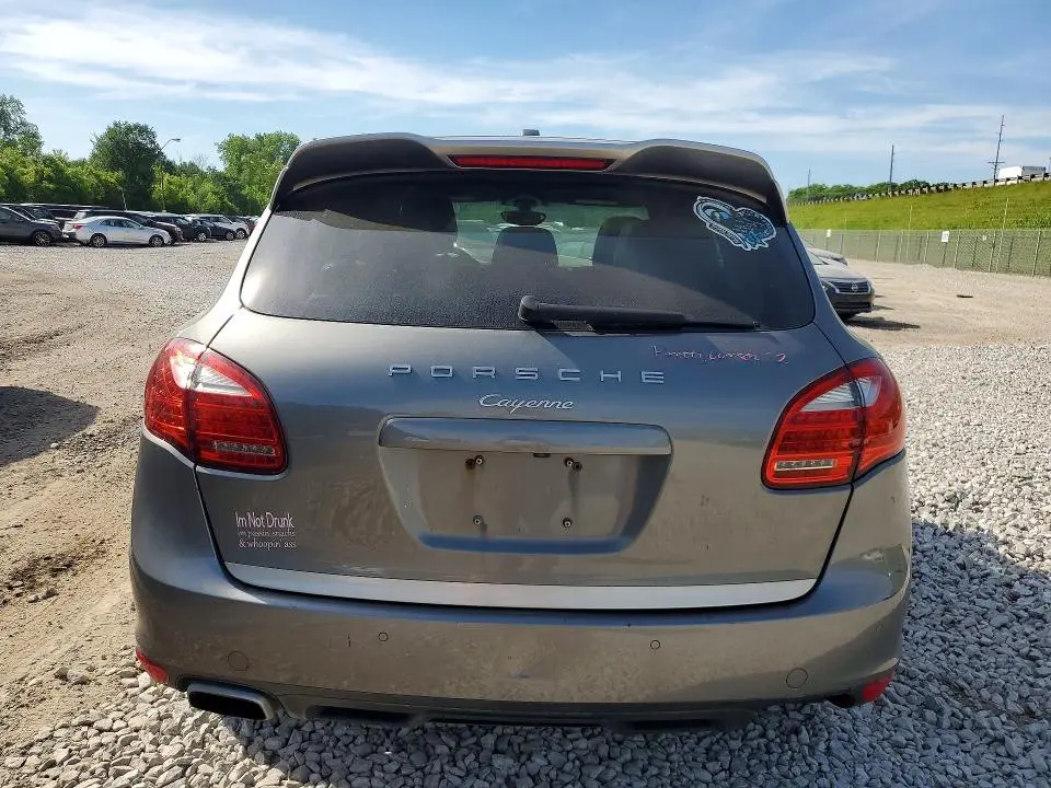 2014 PORSCHE CAYENNE BASE  