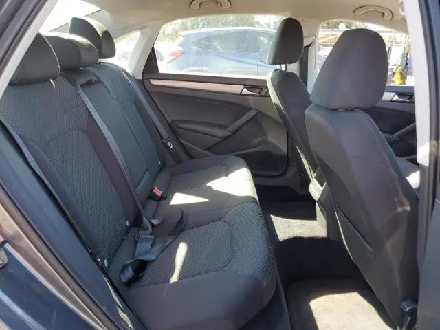 2013 VOLKSWAGEN PASSAT S  