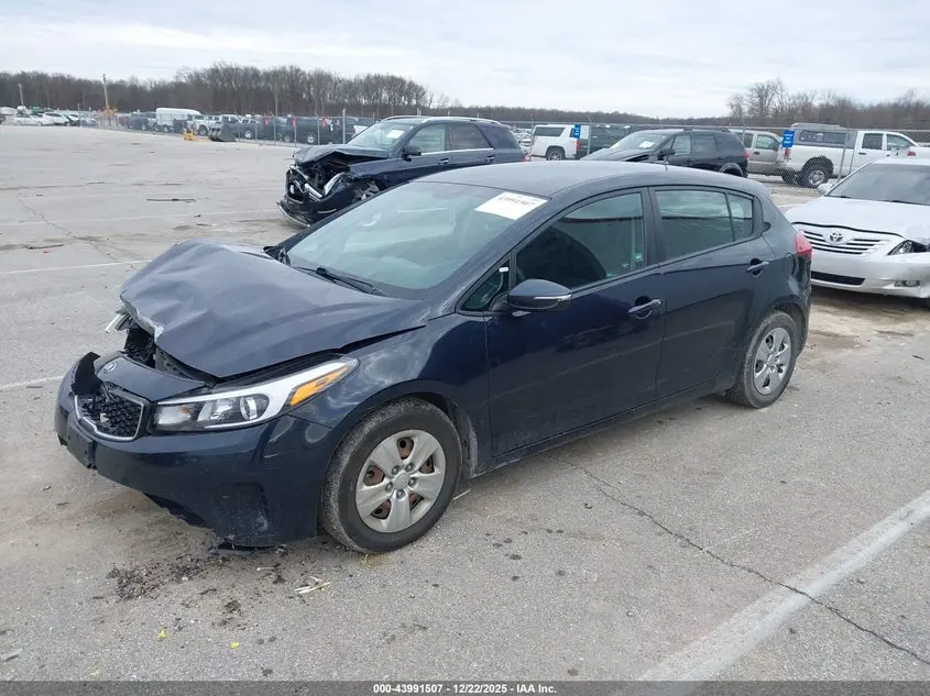 2017 KIA FORTE LX