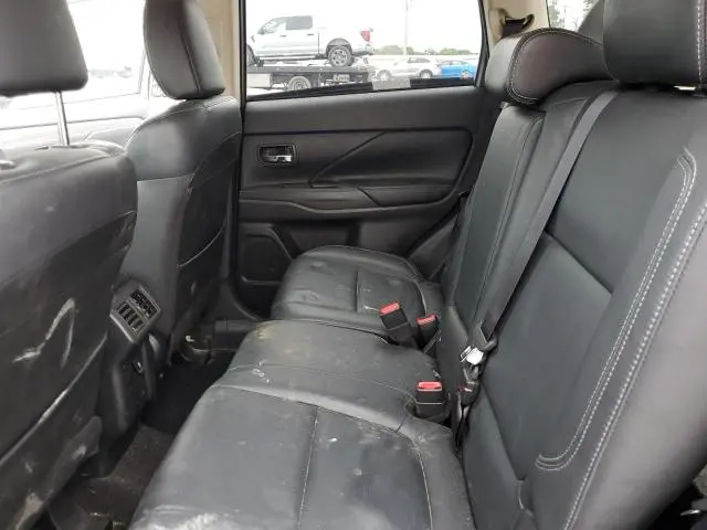 2019 MITSUBISHI OUTLANDER SE