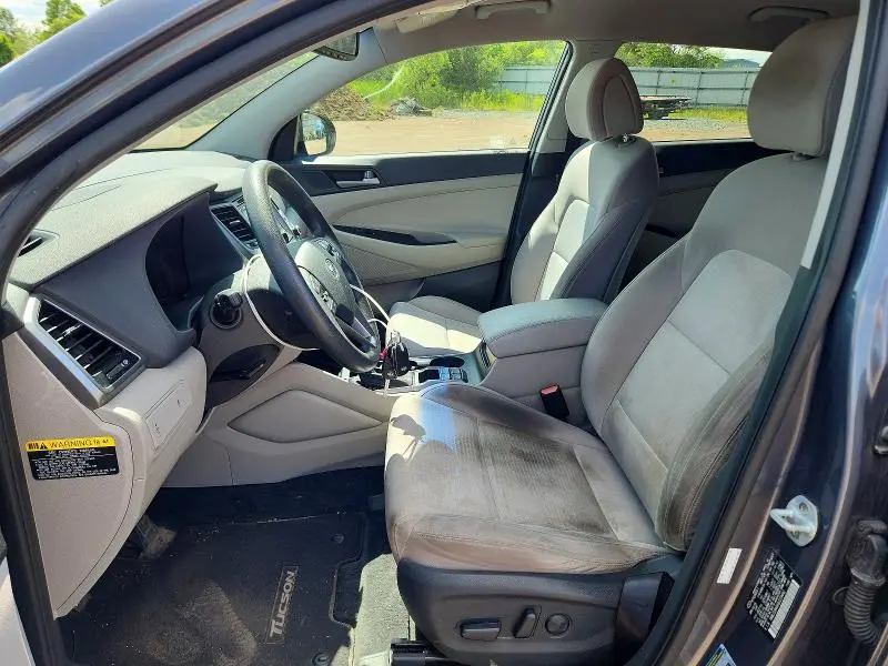 2016 HYUNDAI TUCSON SE  