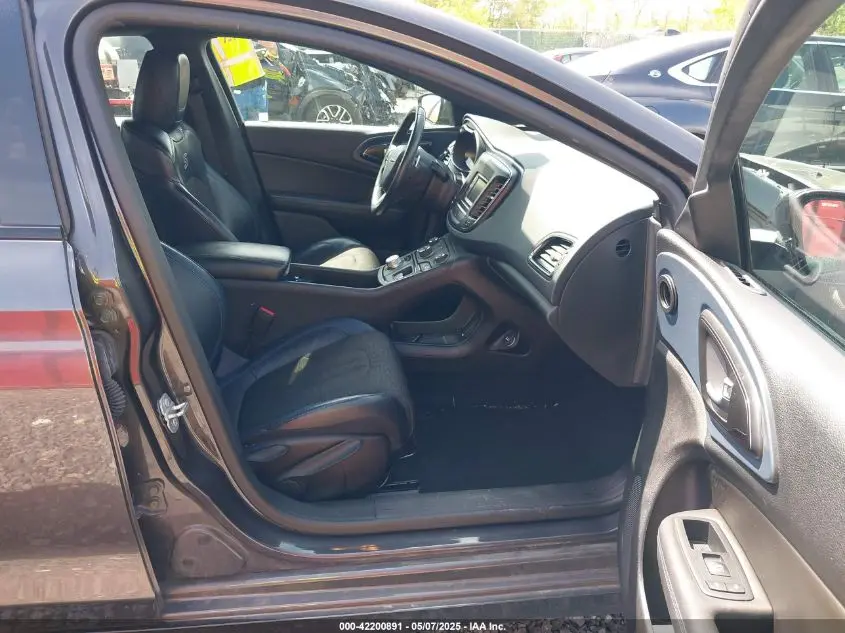 2016 CHRYSLER 200 S