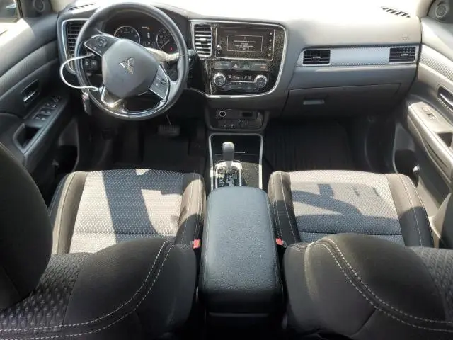 2017 MITSUBISHI OUTLANDER SE  