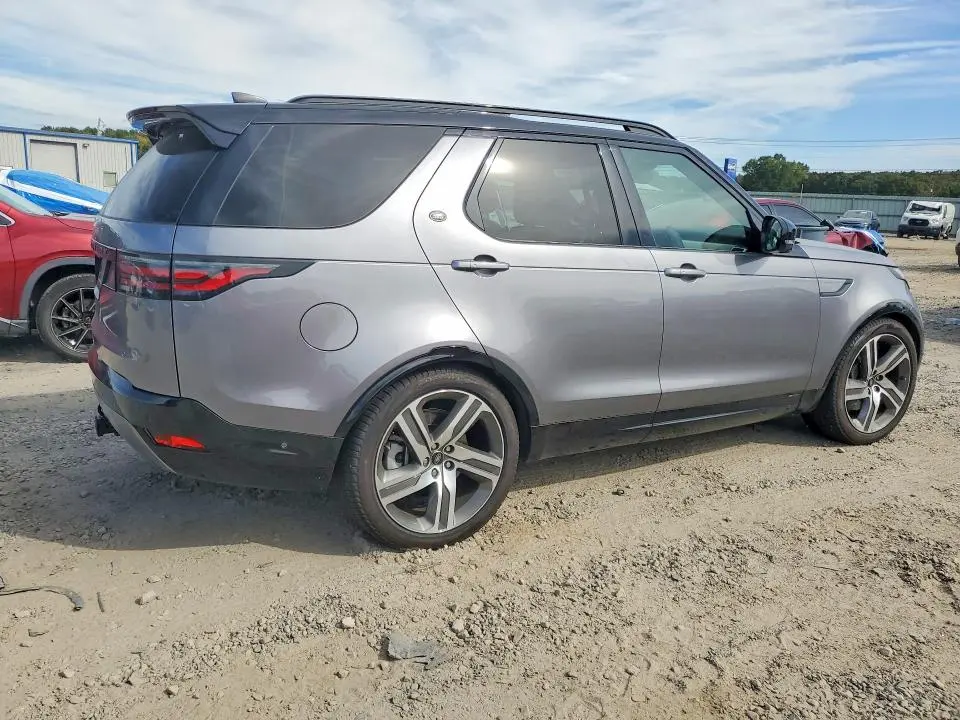 2022 LAND ROVER DISCOVERY HSE R-DYNAMIC  