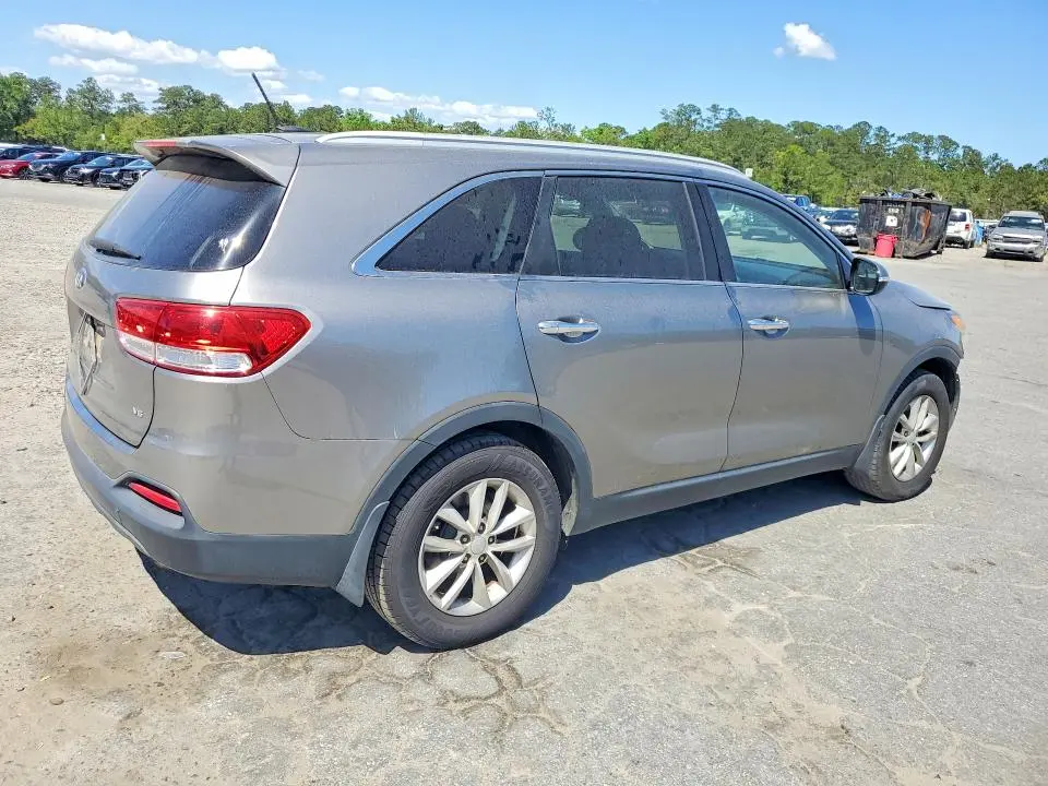 2017 KIA SORENTO LX V6  