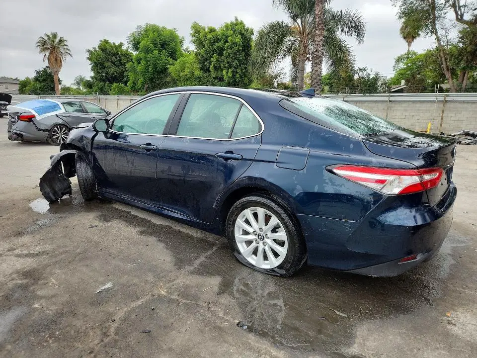 2019 TOYOTA CAMRY LE  