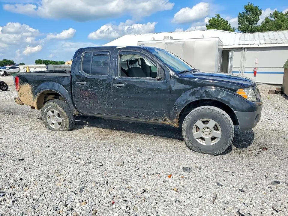 2017 NISSAN FRONTIER S  