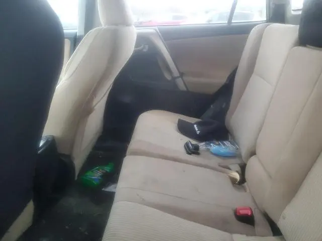 2015 TOYOTA RAV4 XLE  