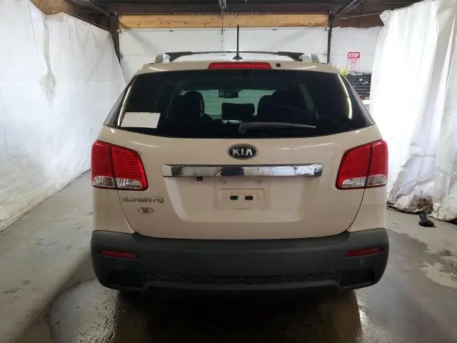 2011 KIA SORENTO BASE  