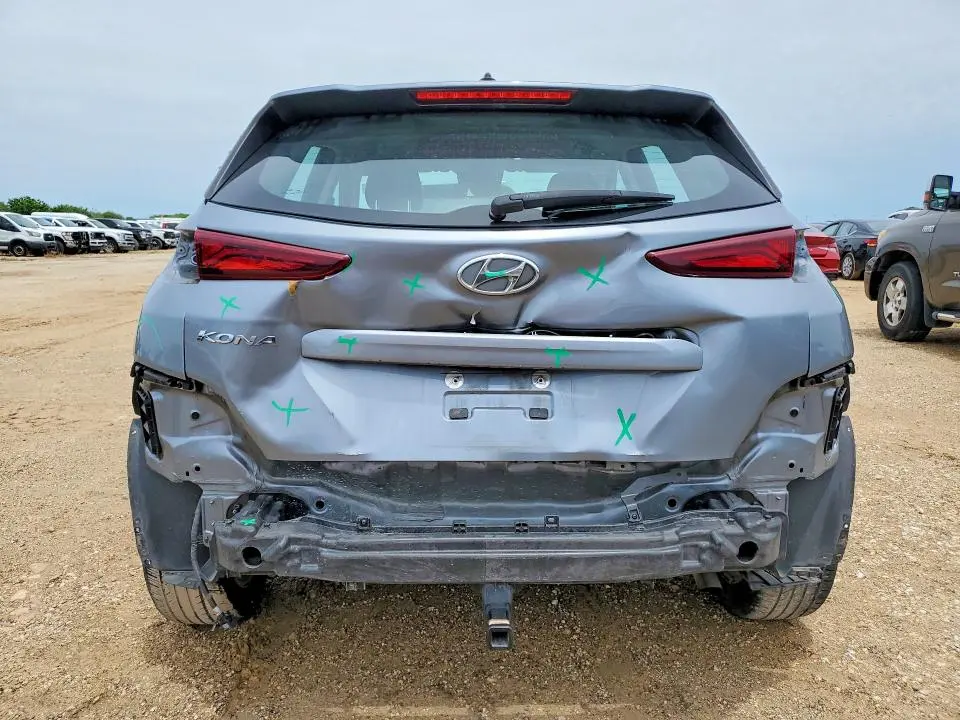 2021 HYUNDAI KONA SE  