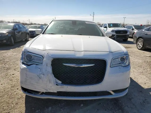 2017 CHRYSLER 300 LIMITED  