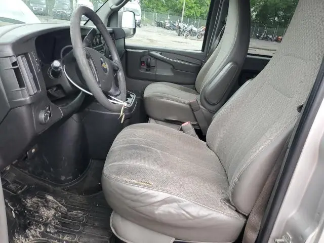 2010 CHEVROLET EXPRESS G2500 LT  