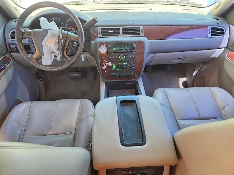 2011 CHEVROLET TAHOE C1500 LT  