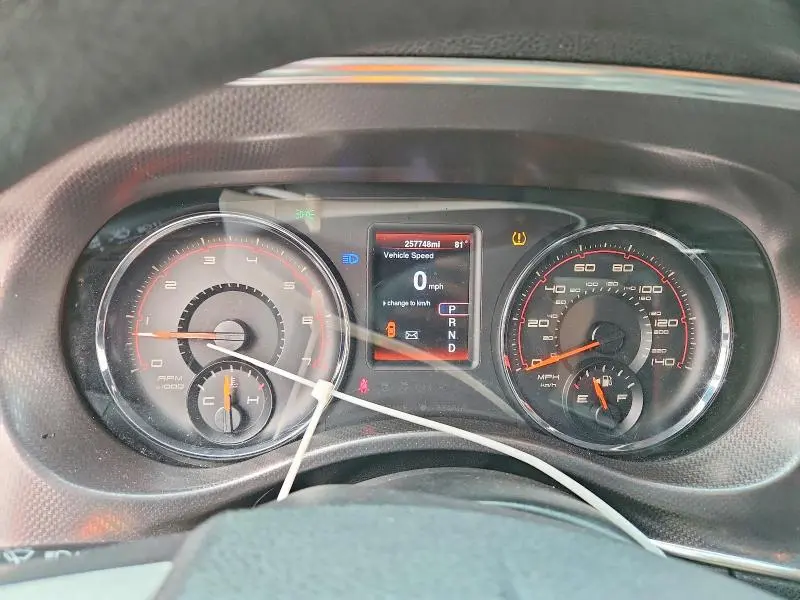 2014 DODGE CHARGER SE  