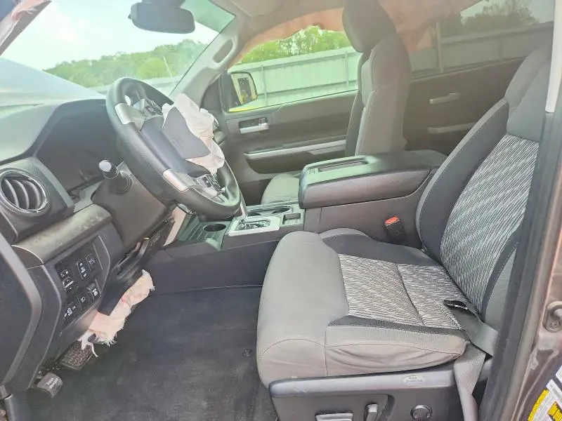2019 TOYOTA TUNDRA CREWMAX SR5  