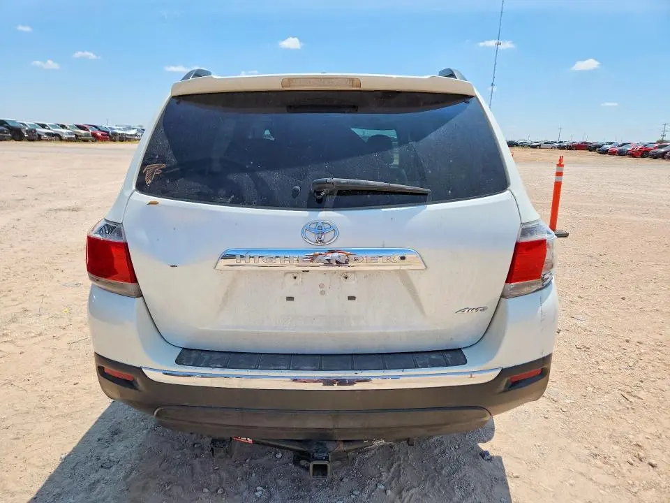 2013 TOYOTA HIGHLANDER LIMITED  