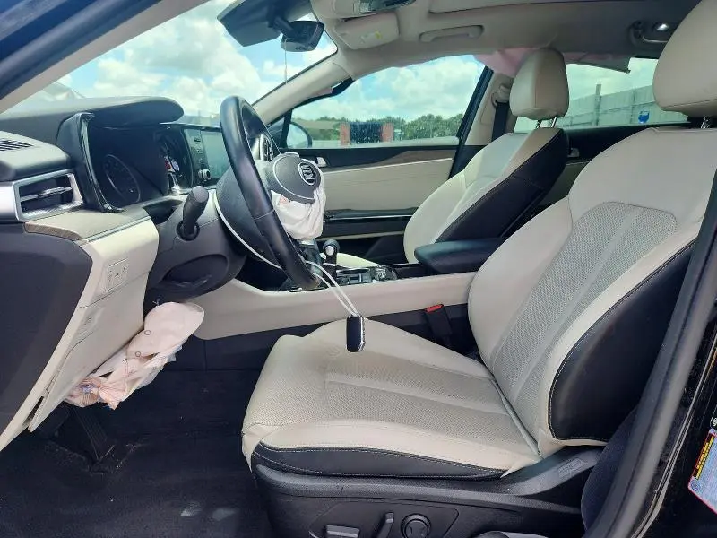 2021 KIA K5 EX  