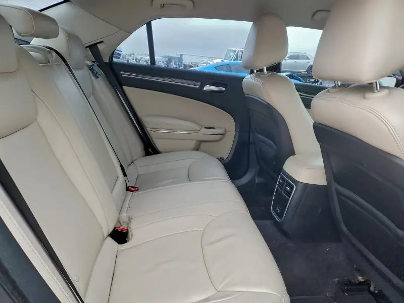 2018 CHRYSLER 300 TOURING  