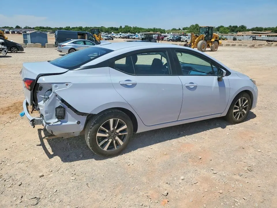 2025 NISSAN VERSA SV  