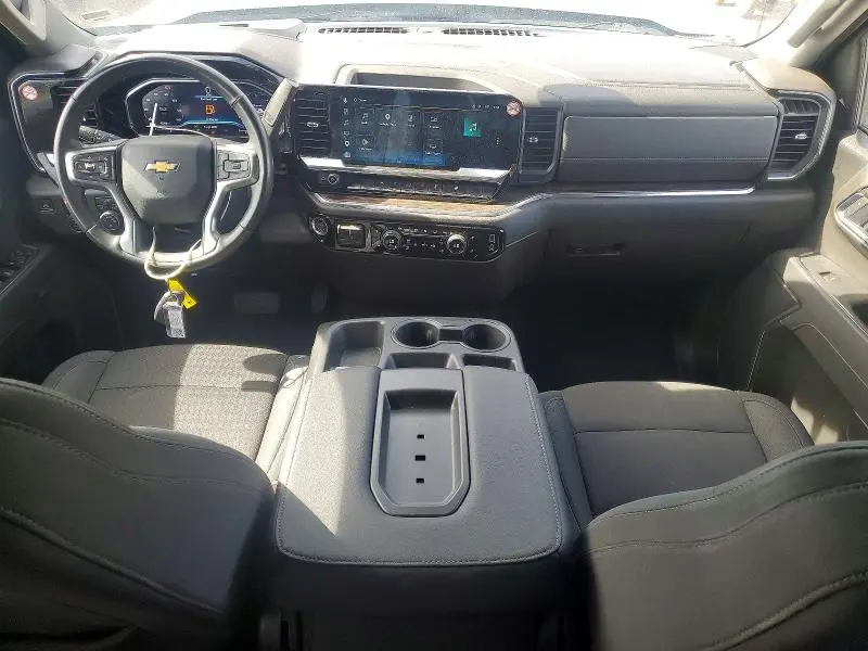 2025 CHEVROLET SILVERADO C1500 LT  