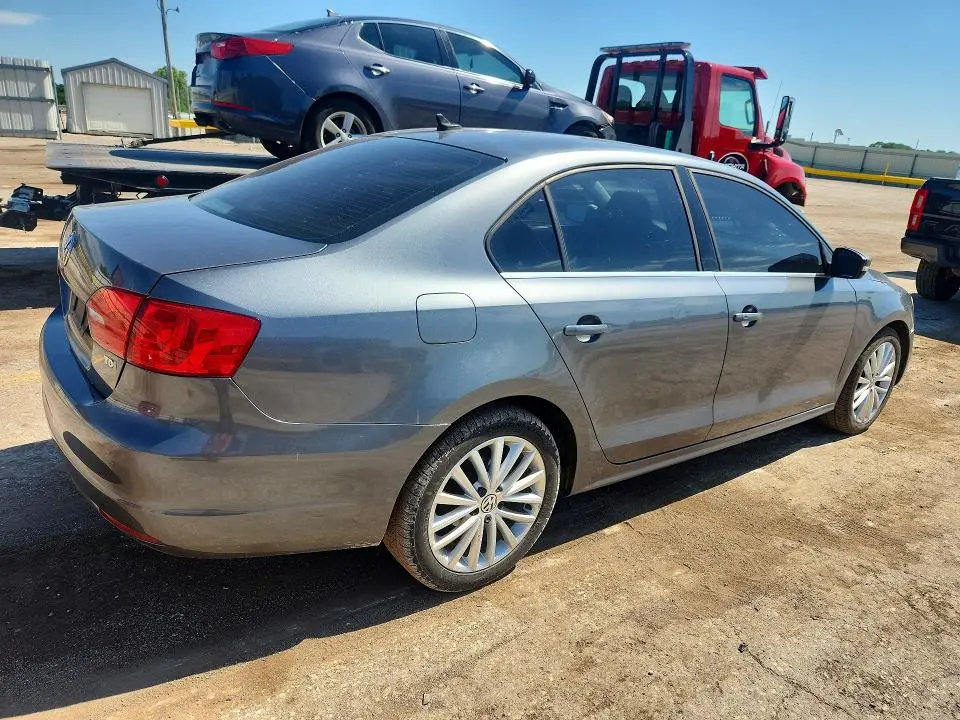 2013 VOLKSWAGEN JETTA TDI  
