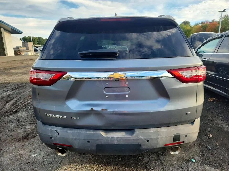 2020 CHEVROLET TRAVERSE LT  