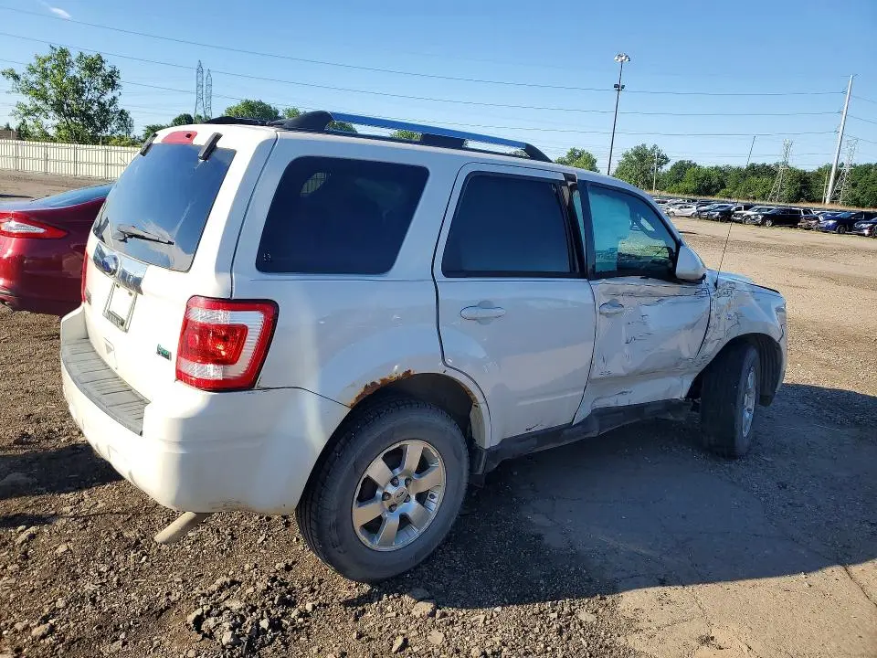 2011 FORD ESCAPE LIMITED  
