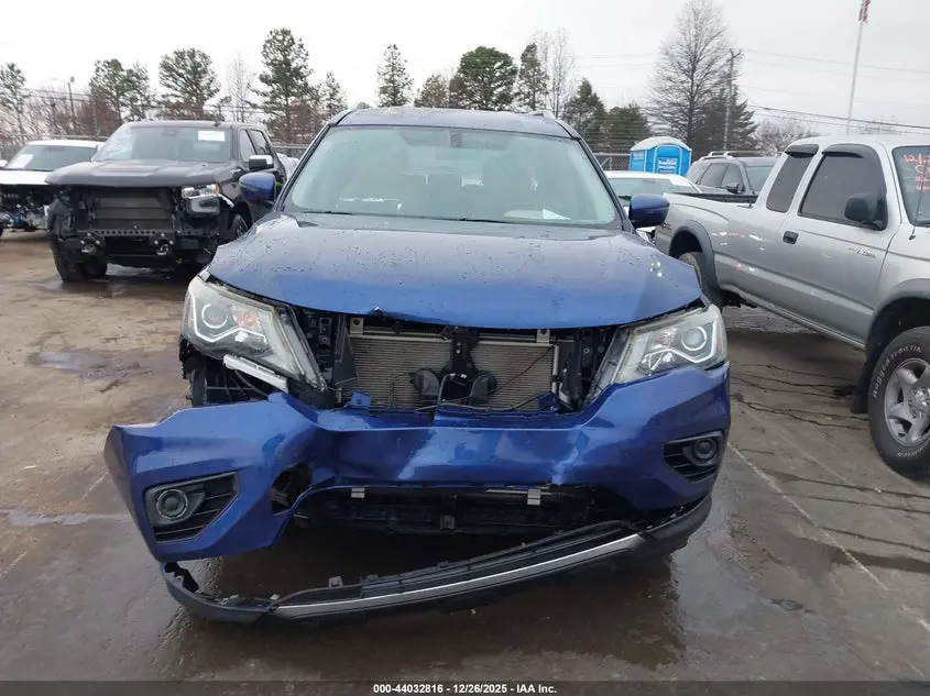 2017 NISSAN PATHFINDER S