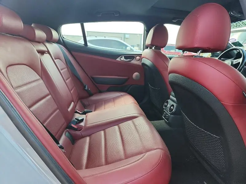 2018 KIA STINGER GT2  