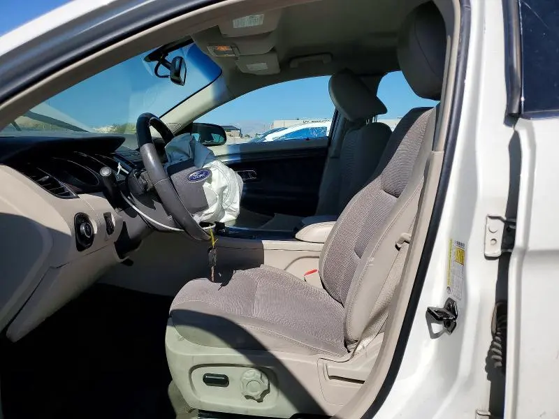 2010 FORD TAURUS SEL  