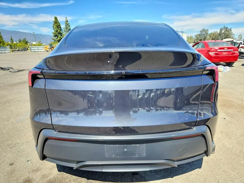 2026 TESLA MODEL Y   