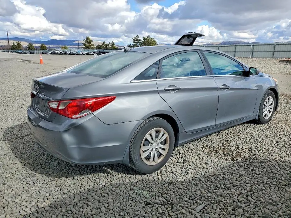 2012 HYUNDAI SONATA GLS  