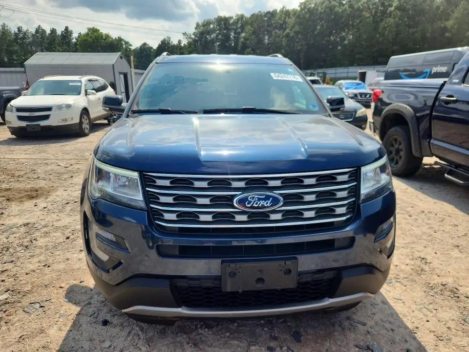 2017 FORD EXPLORER XLT  