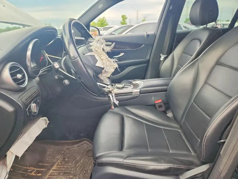 2019 MERCEDES-BENZ GLC 300 4MATIC  