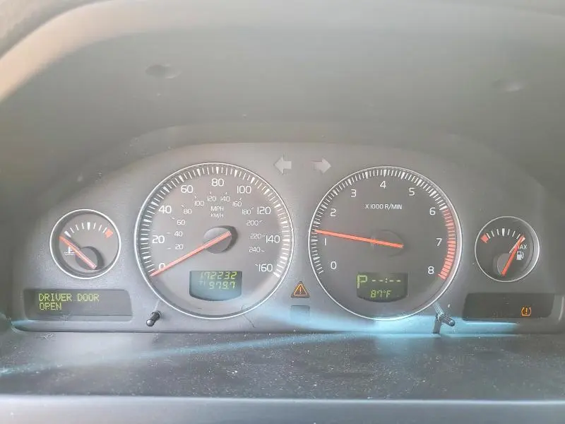 2010 VOLVO XC90 3.2  